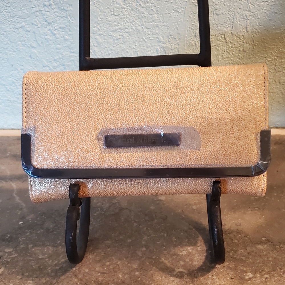 Damsel in Defense wallet